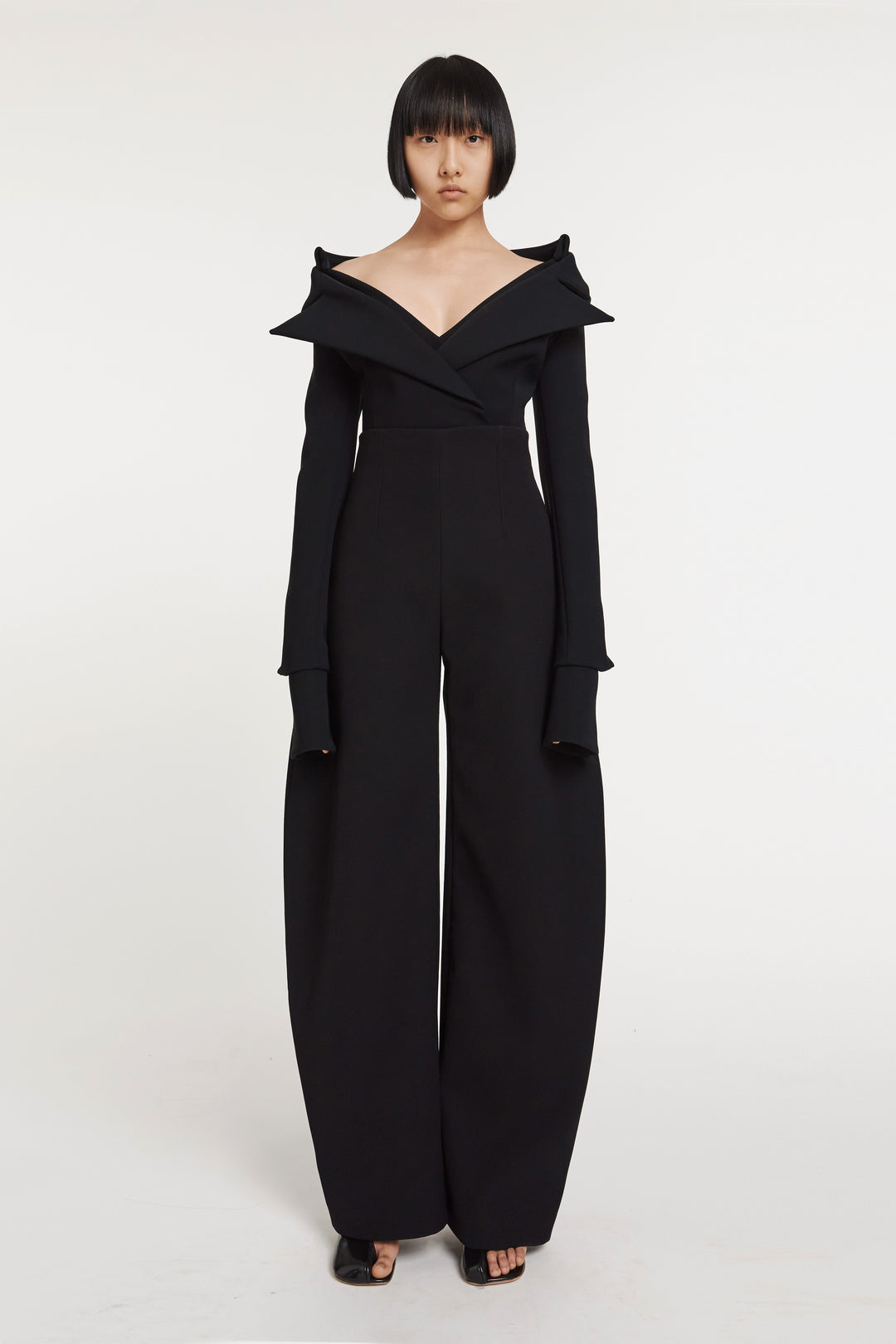 Low Cut Décolleté Bodysuit Shirting Detail Black