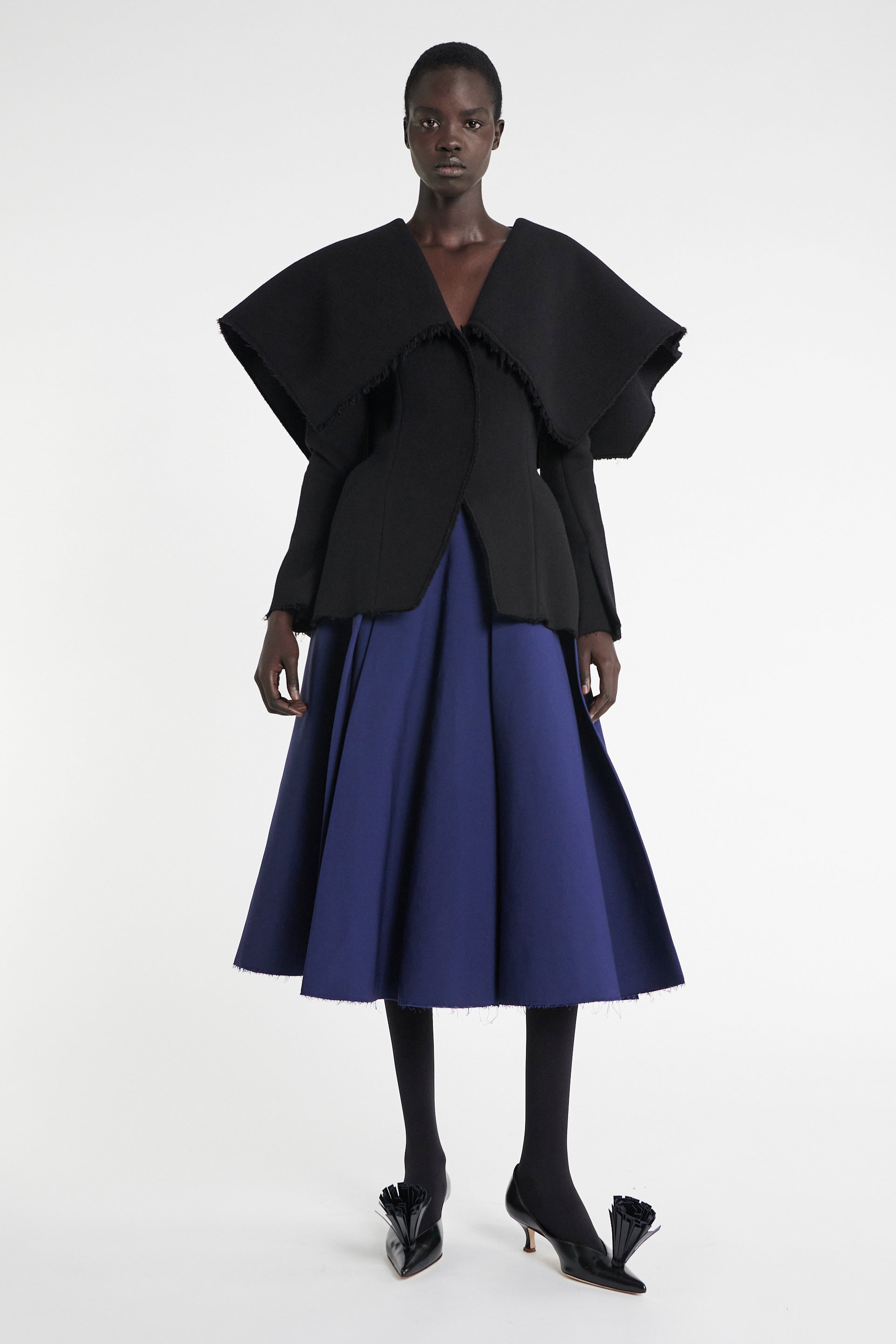 Fitted Jacket Black | Luxury Womenswear | A.W.A.K.E MODE