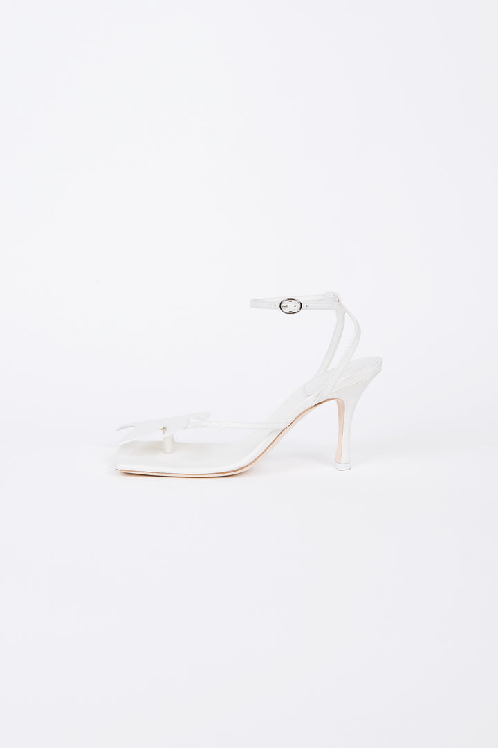 Delta Palma White