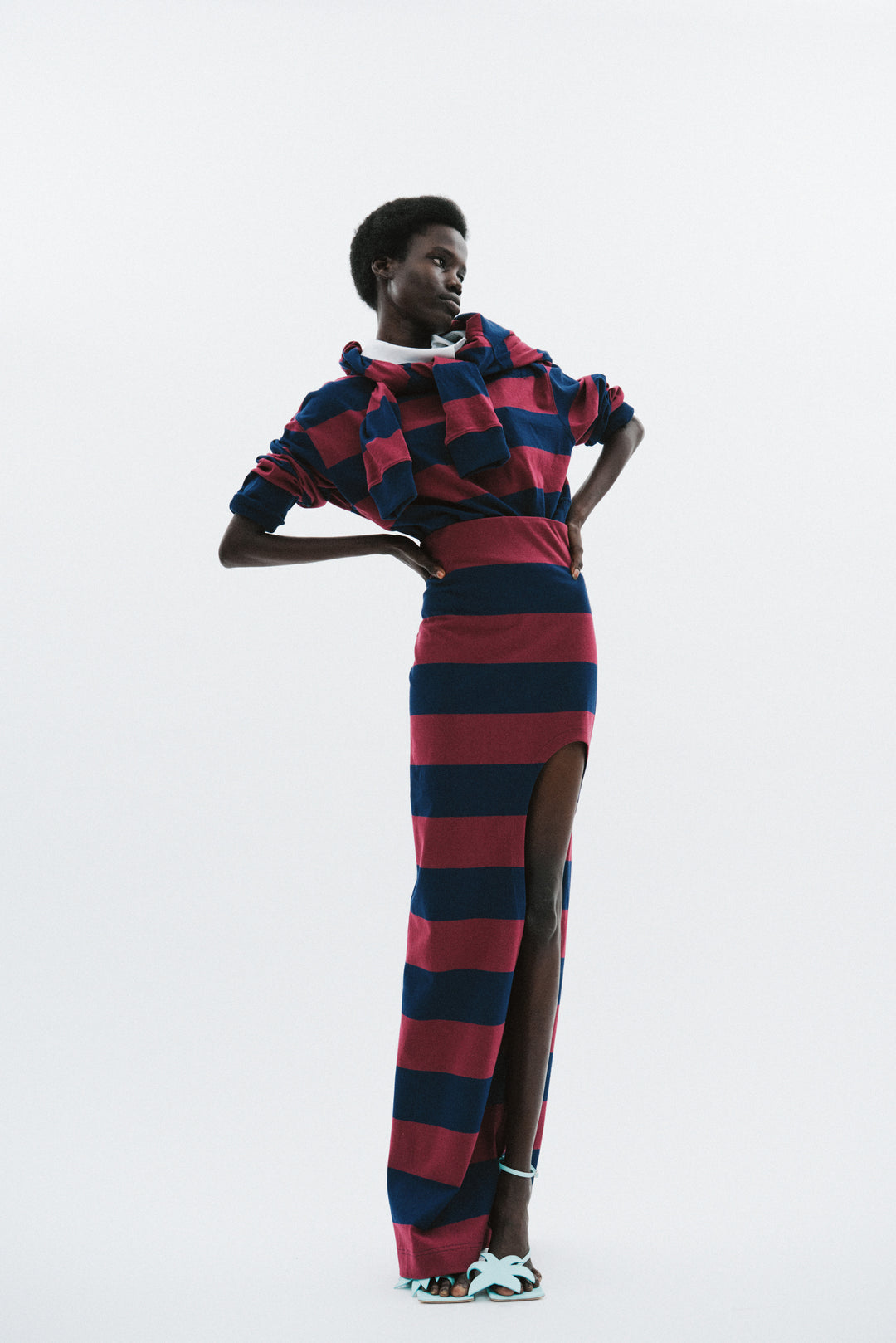 Pencil Skirt With Cut Out Burgundy Navy