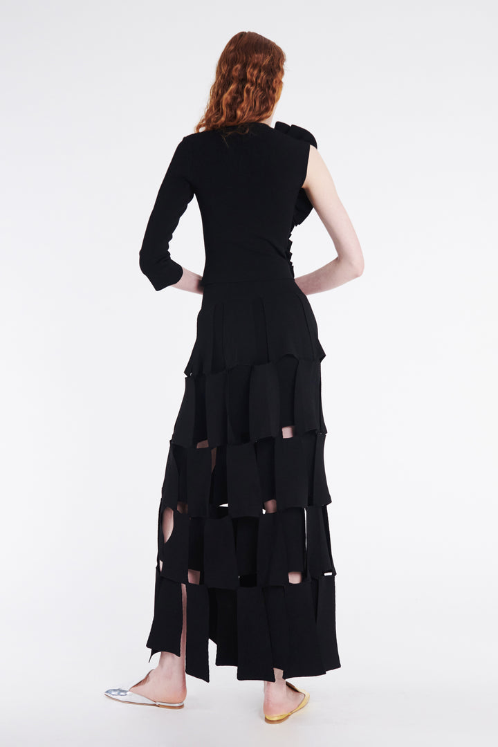 Knitted Fitted Top With Ruffle Black