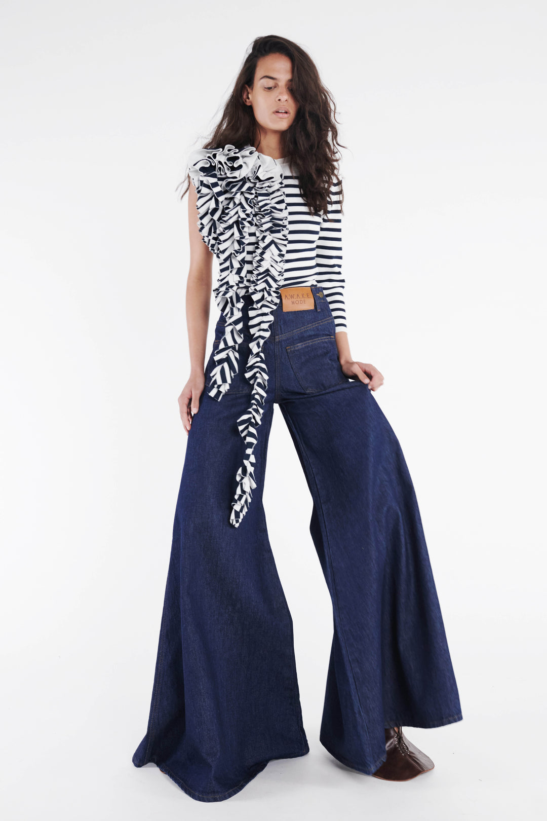 Super Wide Leg Mirror Jeans Indigo Rinse Wash