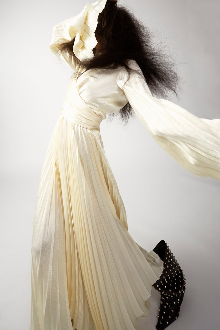 Wrap Around Maxi Dress With Pleated Skirt And Sleeves Ivory