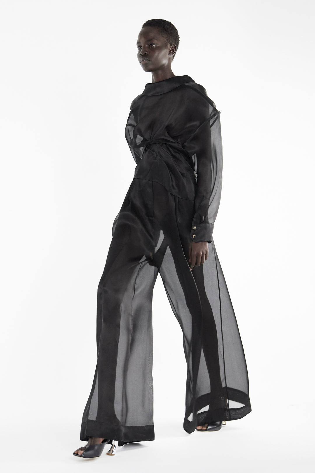 Organze Twisted Shirt Black | Luxury Womenswear | A.W.A.K.E