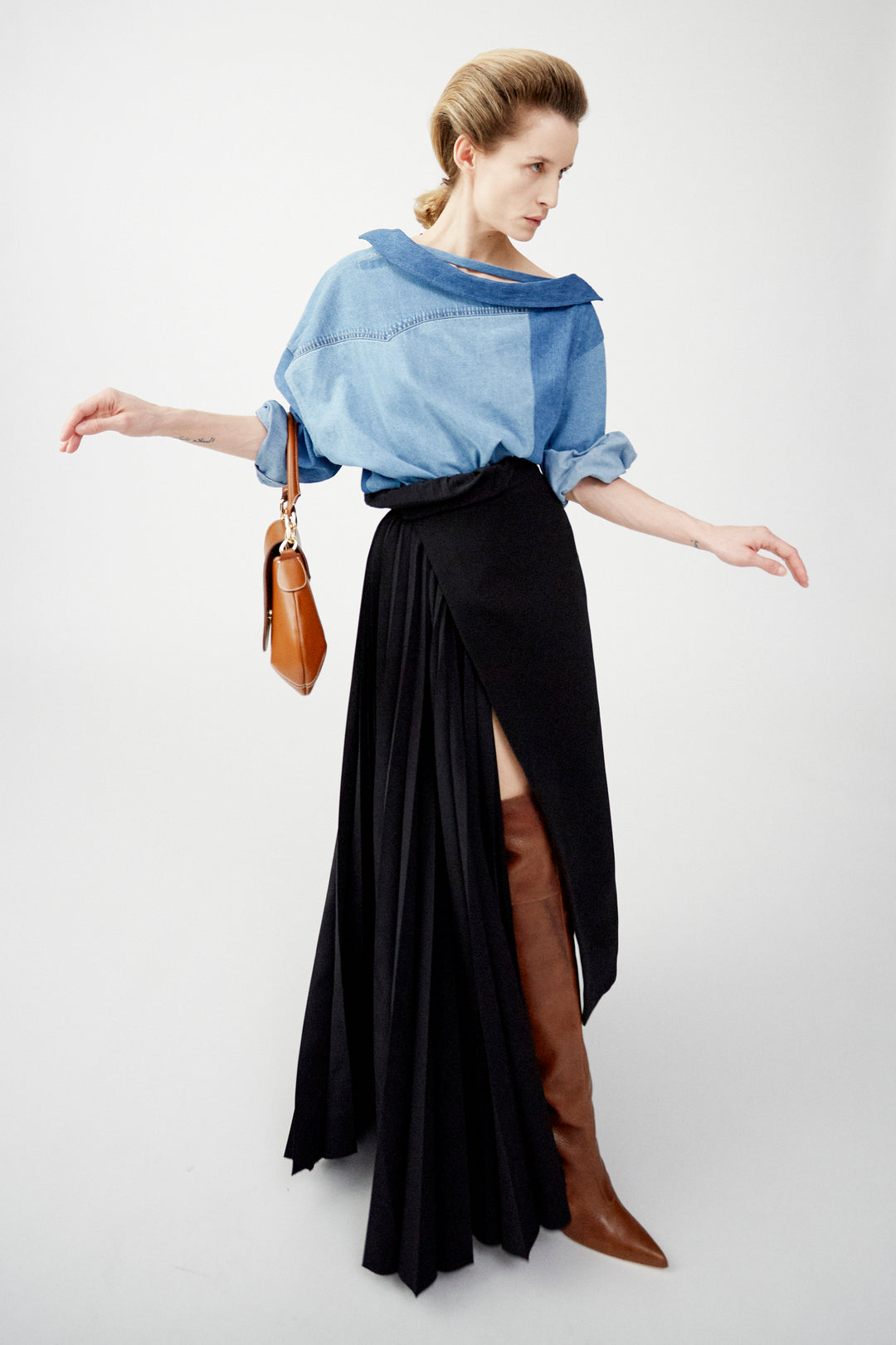 Skirt With Pleated Insert Black