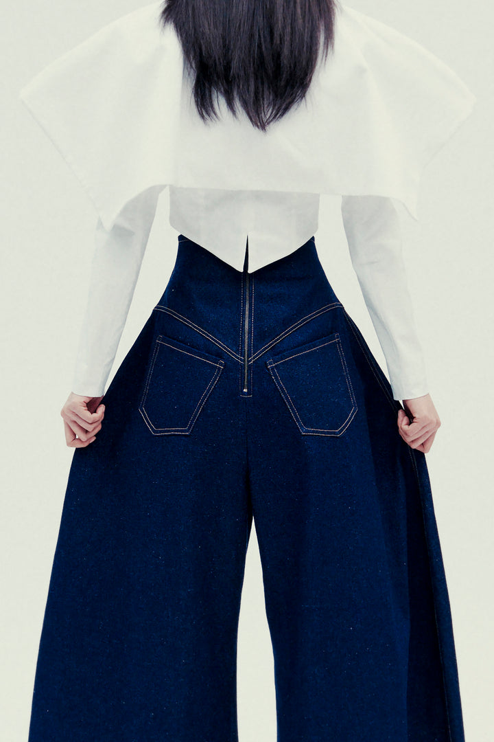 Rounded Back To Front Jeans Indigo Rinse Wash