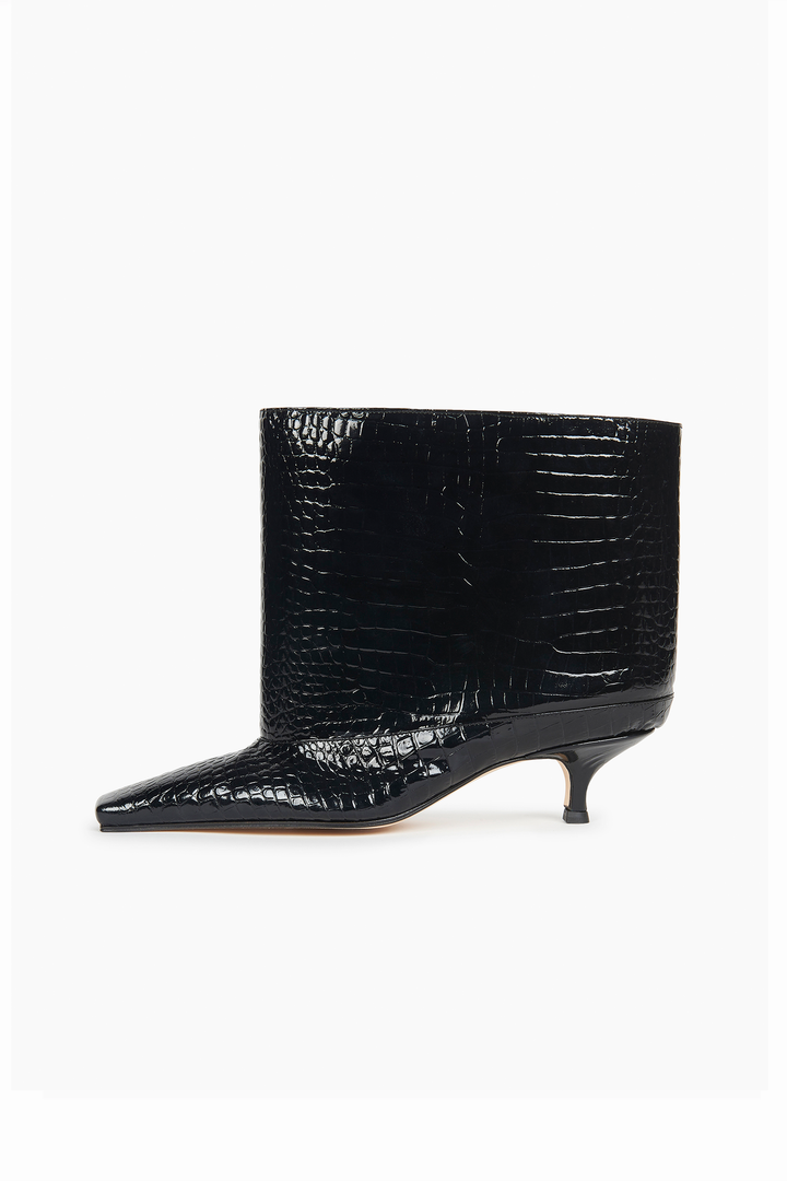 Dana Boot Super Short Black