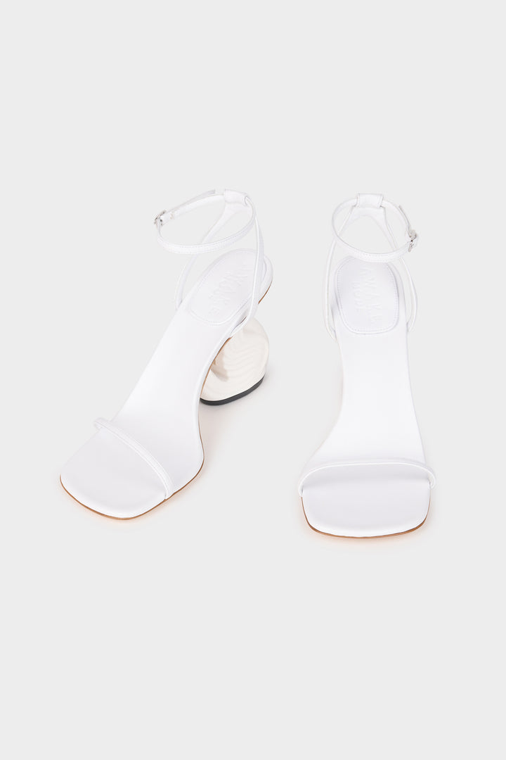 Beta Shoes With Swan Heel White