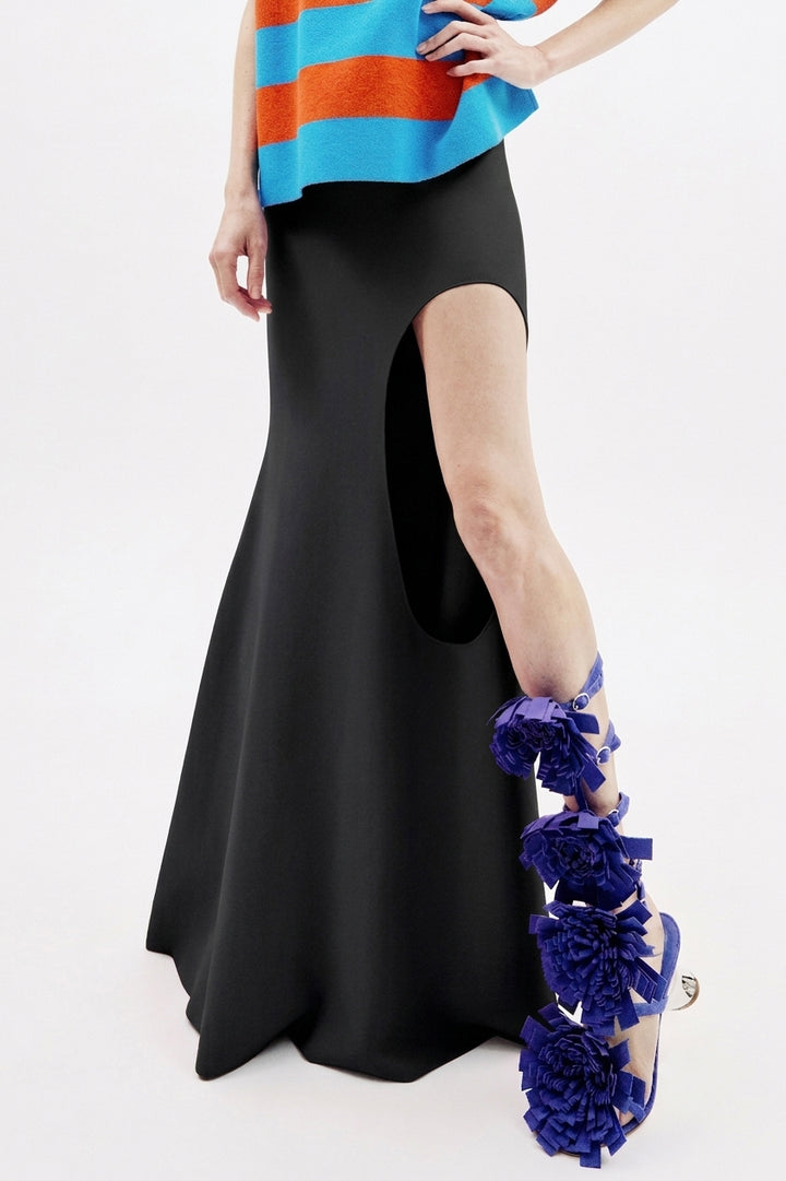 Knitted Flared Skirt With Cut Out Black