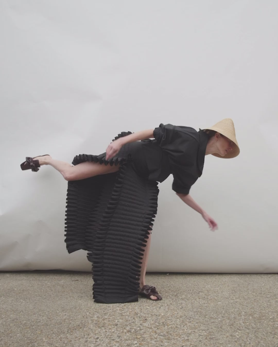 Tim Open Toe Shoes With Bow Brown