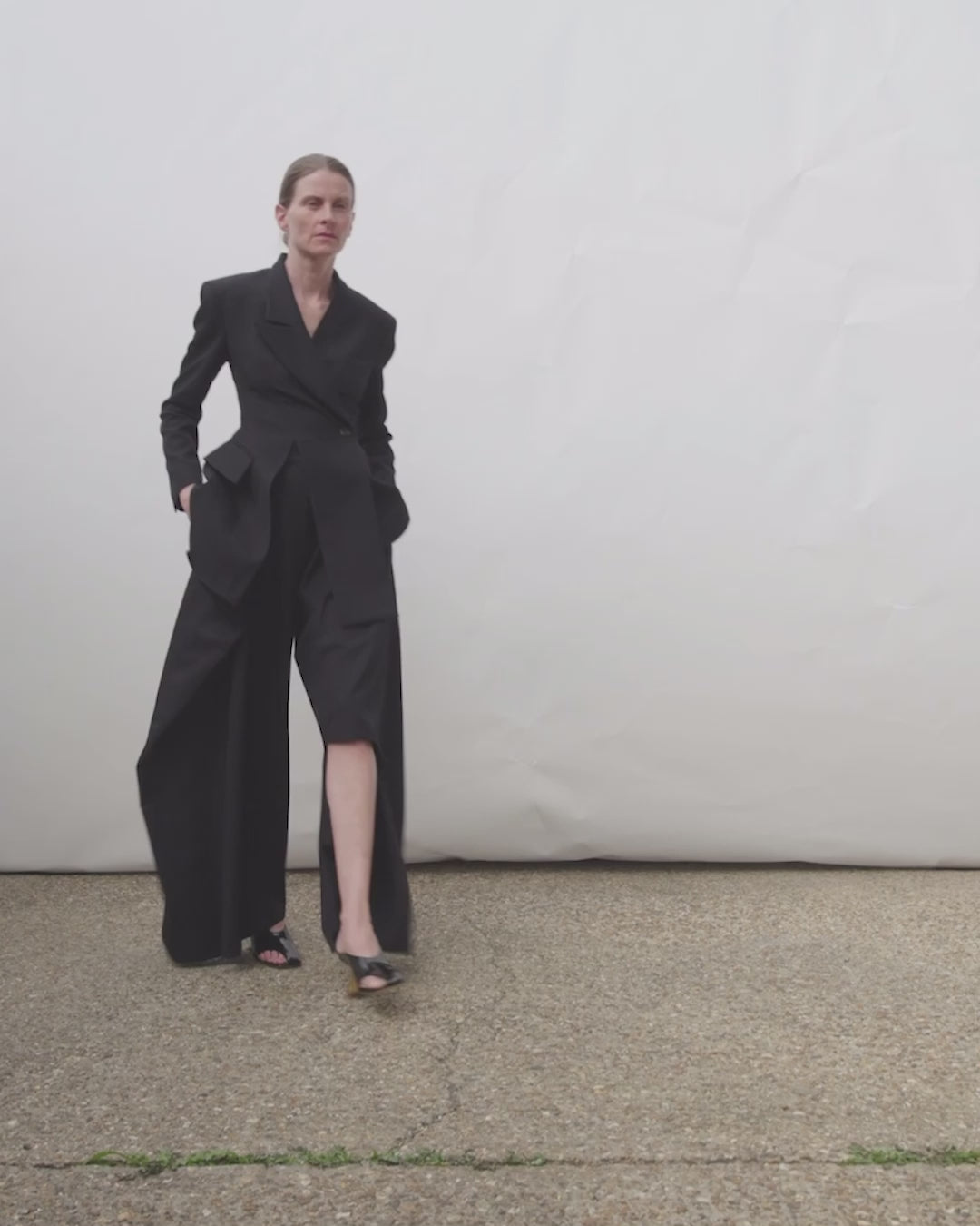 Slit Knee Trousers Black